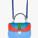Maroquinerie artisanale colorée, sac à main en cuir original et inspiré vintage, sac bandoulière amovible, porté main et épaule, maela créations créatrice de maroquinerie artisanale à Audierne, 29.