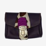 Porte monnaie cuir "Pop" porte monnaie en cuir prune, cuir à motifs poil girafe et violet. Pièces unique et artisanale, maela créations, Audierne, Finistère, Bretagne.