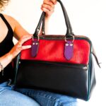 grand sac à main en cuir, fabrication française artisanal. Pièce unique et original pour des femmes de caractère qui affirment leur différence. Maela créations, maroquinerie artisanale à Audierne en bretagne.