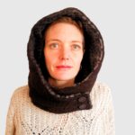 Capuche amovible maela créations. Accessoire de mode : la cagoule originale. La "Capuche" MAELA CRÉATIONS. unique, pratique et élégante. Créatrice de mode textile à Audierne (29).
