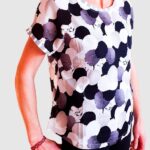 T-shirt coton pour femme. Fabrication artisanal en tissus haute couture upcyclé. Haut femme original. Classique incontournable. top coloré femme "Nina". Tshirt classique coton encolure rond.