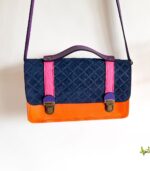 Cartable coloré cuir, sac cartable à bandoulière pour femme. "Odette", sacoche cuir, satchel bag, cartable bandoulière pour femme. Sac en cuir fait main. Maela créatrions, créatrice de maroquinerie artisanale à Audierne, Finistère, Bretagne.