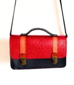 Cartable coloré cuir, sac cartable à bandoulière pour femme. "Odette", sacoche cuir, satchel bag, cartable bandoulière pour femme. Sac en cuir fait main. Maela créatrions, créatrice de maroquinerie artisanale à Audierne, Finistère, Bretagne.