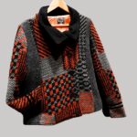 veste colorée en laine, modèle Adèle Gris, Orange et Noir. Fabrication artisanale à Audierne, Finistère Bretagne.