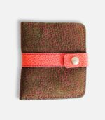 Porte-cartes en cuir kaki et orange, porte-carte original, porte-carte compact, porte carte artisanal, maroquinerie fait main à Audierne (29)