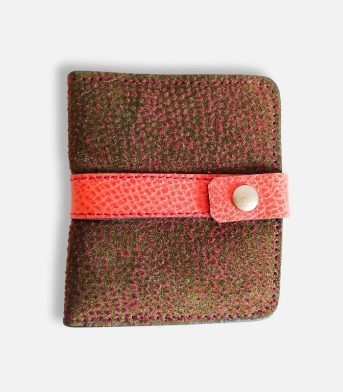 Porte-cartes en cuir kaki et orange, porte-carte original, porte-carte compact, porte carte artisanal, maroquinerie fait main à Audierne (29)