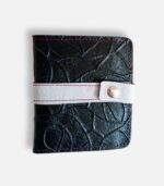 Porte-cartes en cuir noir, gris et léopard, porte-carte original, porte-carte compact, porte carte artisanal, maroquinerie fait main à Audierne (29)