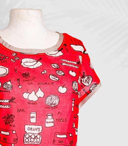 T-shirt artisanal pour femme "Nina", haut coupe classique et élégante fabriqué en France à Audierne (29)