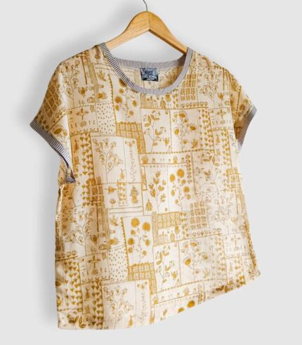 T-shirt artisanal pour femme "Nina", haut coupe classique et élégante fabriqué en France à Audierne (29)