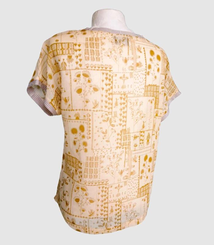 T-shirt artisanal pour femme "Nina", haut coupe classique et élégante fabriqué en France à Audierne (29)
