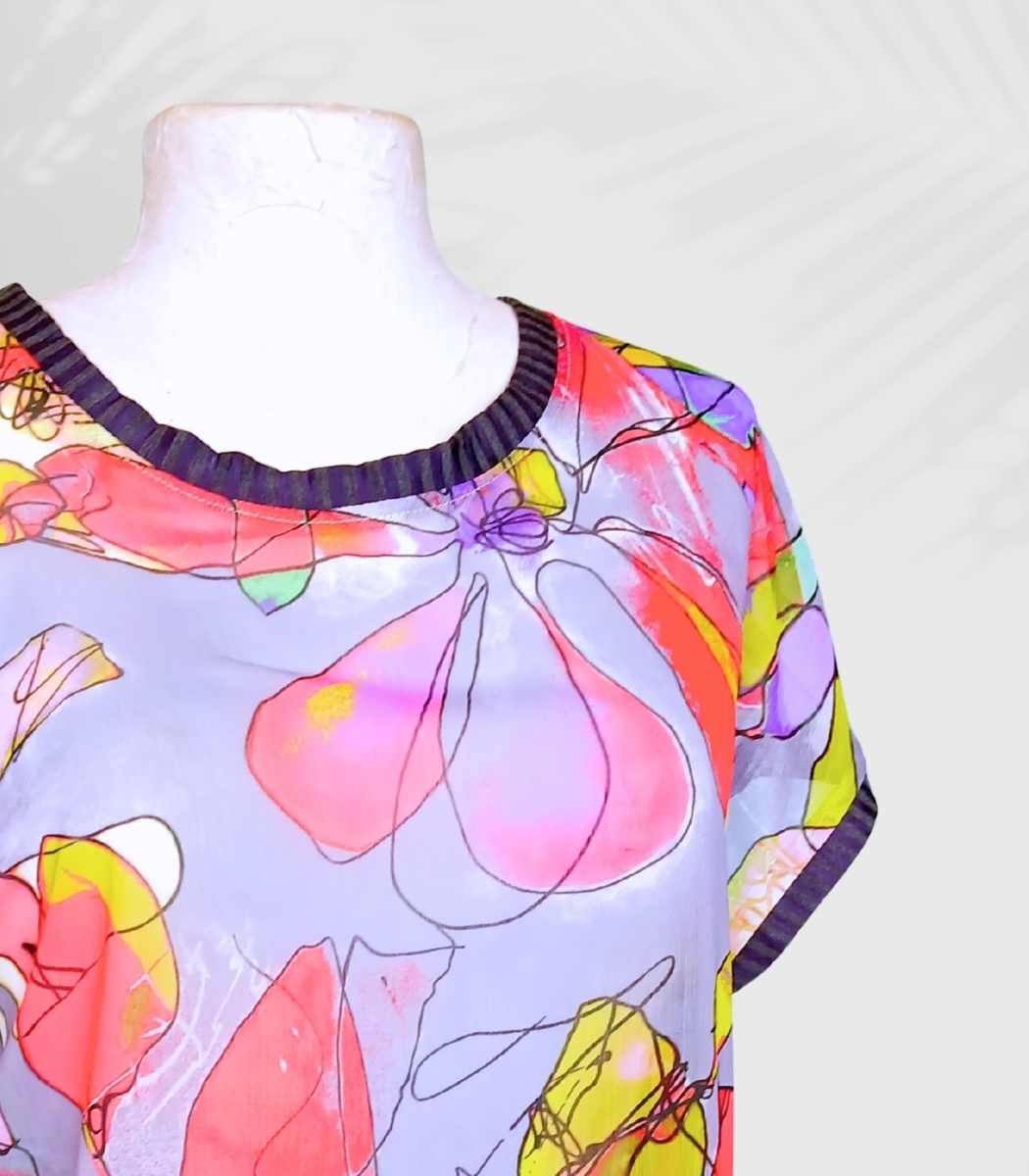 T-shirt artisanal pour femme "Nina", haut coupe classique et élégante fabriqué en France à Audierne (29)