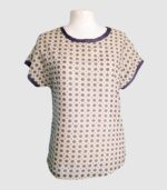 T-shirt artisanal pour femme "Nina", haut coupe classique et élégante fabriqué en France à Audierne (29)