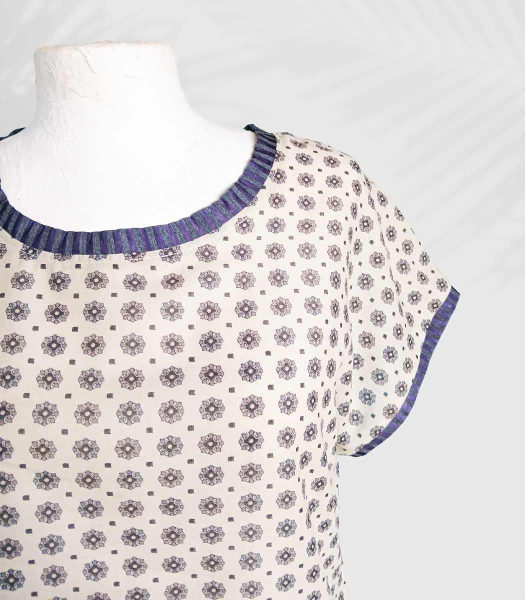 T-shirt artisanal pour femme "Nina", haut coupe classique et élégante fabriqué en France à Audierne (29)