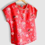 T-shirt artisanal pour femme "Nina", haut coupe classique et élégante fabriqué en France à Audierne (29)