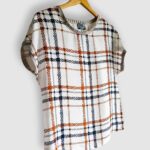 T-shirt artisanal pour femme "Nina", haut coupe classique et élégante fabriqué en France à Audierne (29)