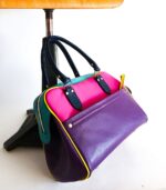 Grand sac en cuir multicolor : violet, rose, turqoiseet jaune. Sac artisanal en cuir. Maroquinerie colorée et originale, artisanat d'art, pièce unique fabriquée main à Audierne en Bretagne.
