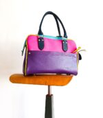 Grand sac en cuir multicolor : violet, rose, turqoiseet jaune. Sac artisanal en cuir. Maroquinerie colorée et originale, artisanat d'art, pièce unique fabriquée main à Audierne en Bretagne.