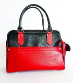 Grand sac en cuir rouge et noir. Sac artisanal en cuir. Maroquinerie colorée et originale, artisanat d'art, pièce unique fabriquée main à Audierne en Bretagne.