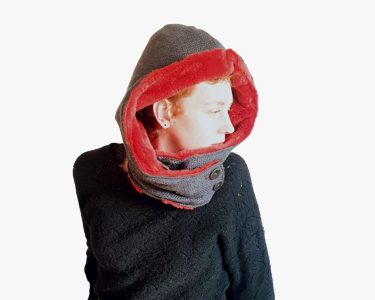 Accessoire de mode : la cagoule originale. La "Capuche" MAELA CRÉATIONS. unique, pratique et élégante. Créatrice de mode textile à Audierne (29).