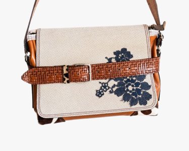 Maroquinerie créative et artisanale, sac moyen en cuir, besace bandoulière, sac coloré cuir maela créations
